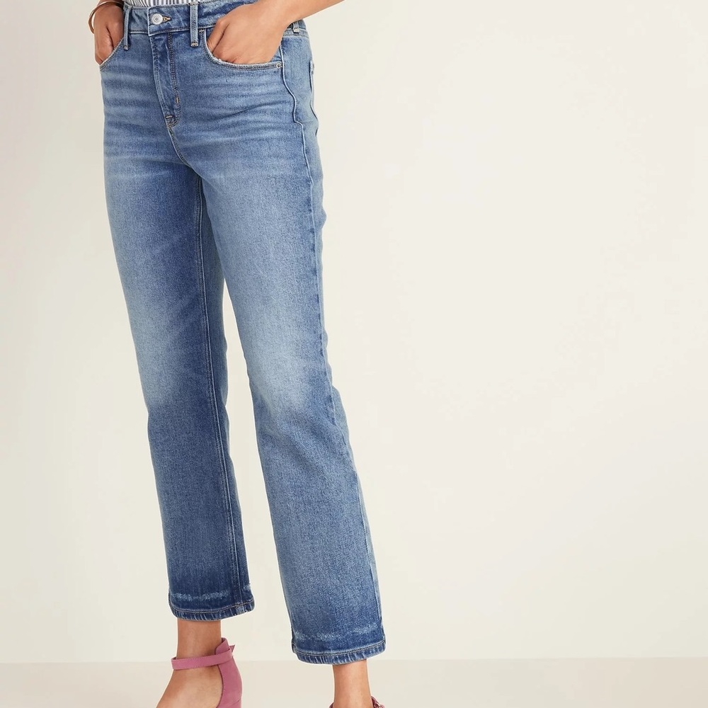 Old Navy High-Waisted Flare Ankle Jeans Size 6
